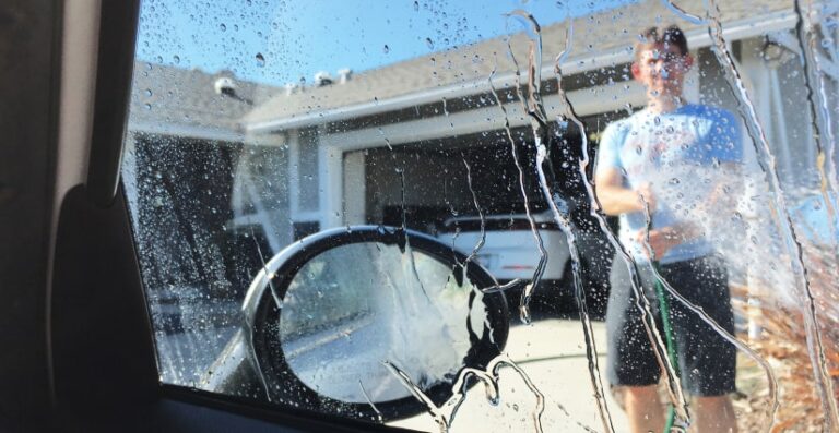 czy można myć samochód